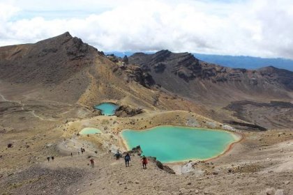 New Zealand's Best Day Hike: Tongariro Crossing Hiking Guide