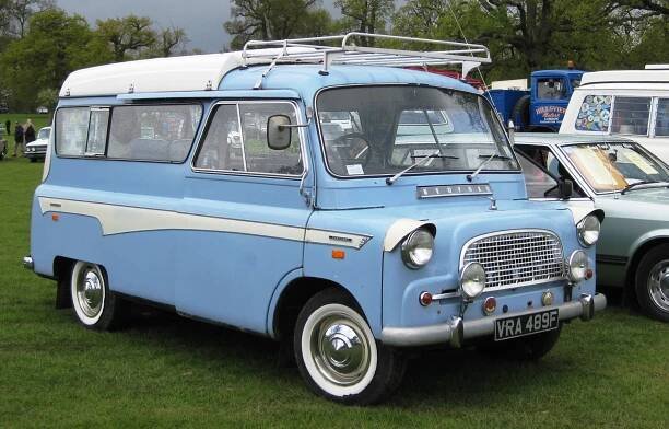 Legenda mezi obytňáky: Dormobile měl unikátní „harmonikovou“ střechu a koupit se dá dodnes