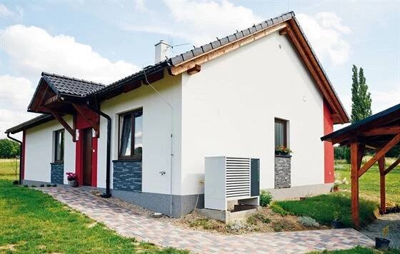 Novostavba rodinného domu ve Lhotkách u Náchoda využívá pro vytápění a ohřev...