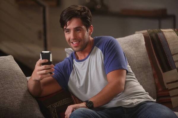 Děda se závazky - Guys' Night - Z filmu - Josh Peck