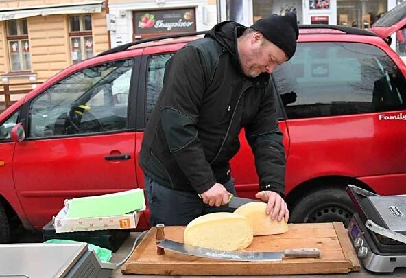 FOTO, VIDEO: První letošní trhy v Lounech doprovodily zabíjačkové hody
