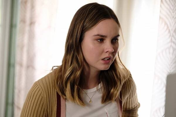 Lehké jako pírko - ...Pale as Death - Z filmu - Liana Liberato