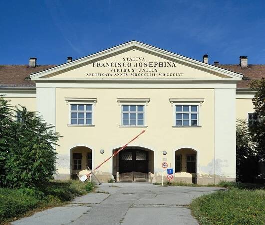 Schloss Neusiedl am See - altBAUneu