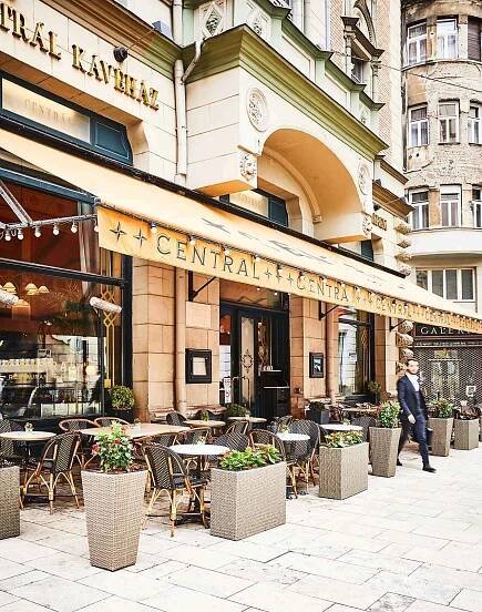 Central Café - Wikipedia