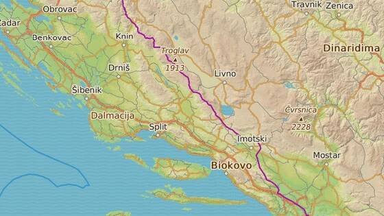 Značky ukazují požáry u města Drniš, Omiš a Stari Grad na ostrově Hvar