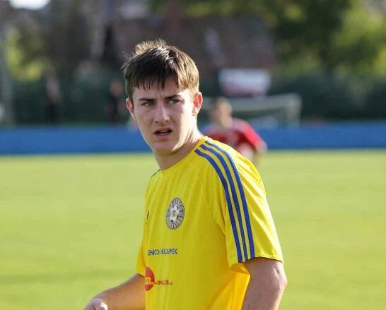 10. kolo FORTUNA divize A: SK Klatovy 1898 (červení) -  SK SENCO Doubravka (žlutí) 2:1 (1:0).