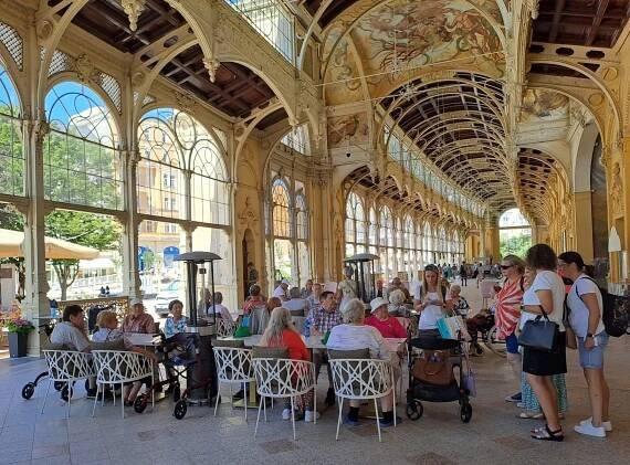 VÝLET DO MARIÁNSKÝCH LÁZNÍ | Alzheimer Home