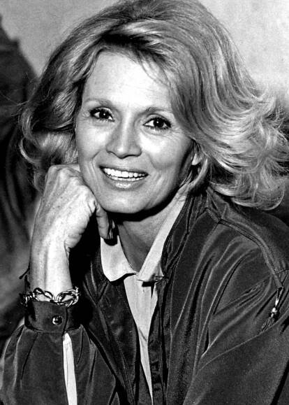 Angie Dickinson - Wikipedia
