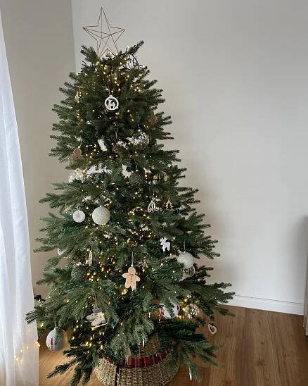 Umělý vánoční stromek 180 cm zelený HUXLEY_913577