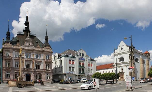 Soubor:Náměstí Českého ráje, Turnov (2).jpg – Wikipedie