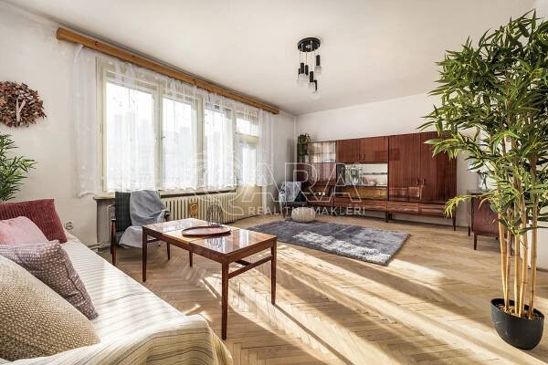 Prodej bytu 3+1, 86 m2, Rakovník, ulice Vojanova, okres Rakovník