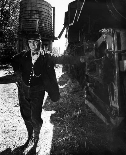 EMPEROR OF THE NORTH POLE, Ernest Borgnine, 1973, TM and Copyright (c) 20th Century Fox Film Corp. All rights reserved.