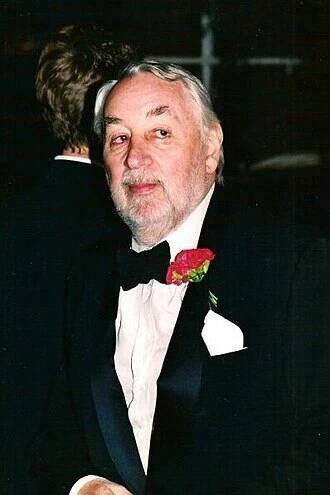 Philippe Noiret - Wikipedia