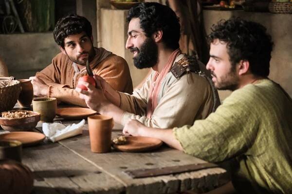 Paras Patel, Reza Diako, Austin Reed Alleman - Vyvolení - Klid před bouří - Z filmu