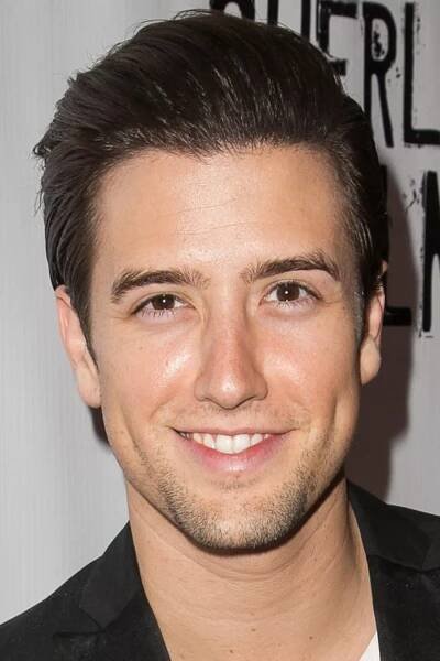 Logan Henderson herec