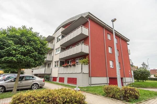 Prodej bytu 2+kk 52 m², Beranových, Letňany | Jak prodat v Praze byt