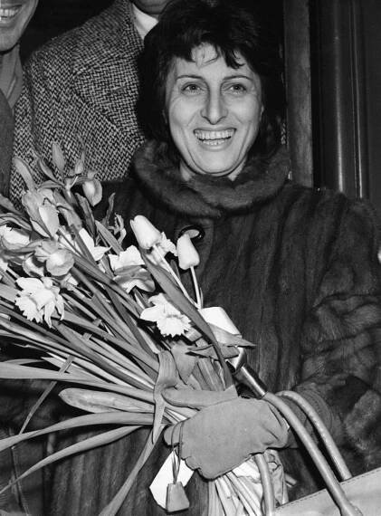 Anna Magnani Arriving In London For The Premiere Of The Film 'Angelina.' (1950S
