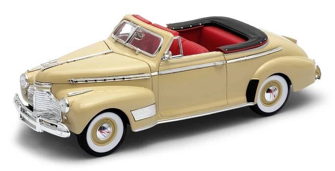 Welly Chevrolet Special Deluxe (1941) 1:24 krémový