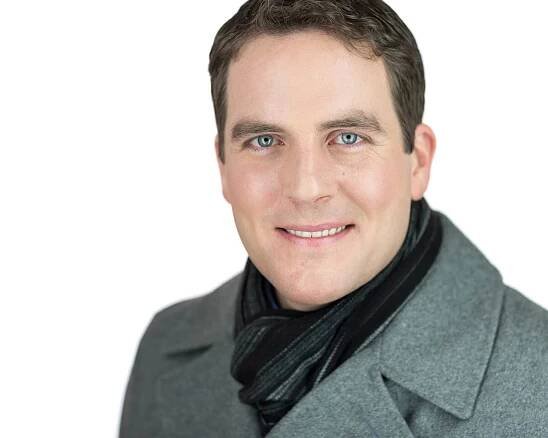 Ryan Jason Cook Headshot Photography Albuquerque 1 375x300