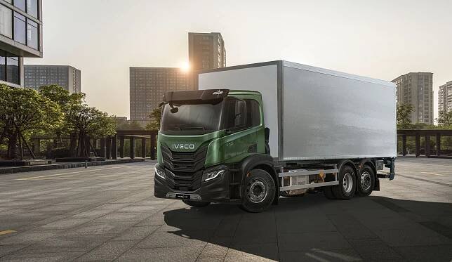 Nový IVECO S-WAY: Vytvorený pre vás | AGROTEC Slovensko s.r.o. Nitra 