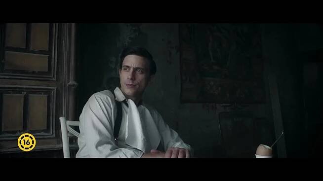 Trailer 2