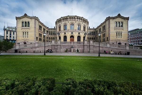 File:Stortinget, Oslo, Norway.jpg - Wikimedia Commons