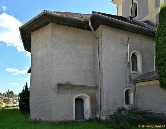 Slavošovce | Apsida