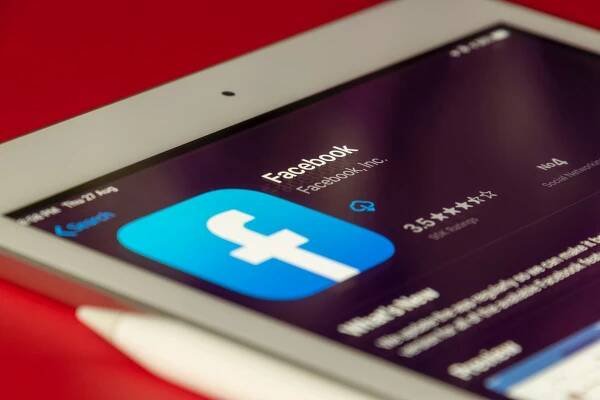 Jak zabezpečit Facebook tak, aby vám vaši identitu nikdo neodcizil? - Webtrh.cz 