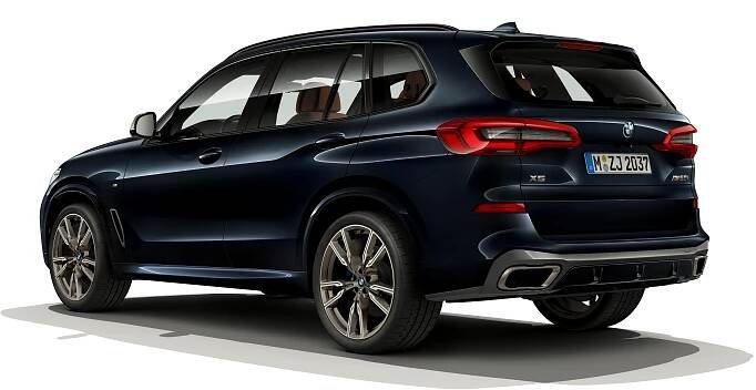 BMW X5 M50i a X7 M50i prichádzajú s V8 - topspeed.sk