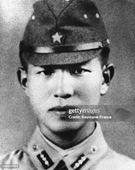 Portrait d'Hiro Onoda dans l'île de Lubang dans les Philippines en 1945.