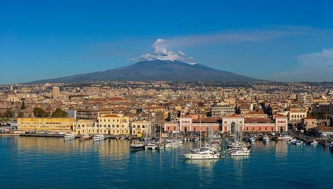 Catania, Sicílie – co vidět, pláže, památky - iCesty.cz