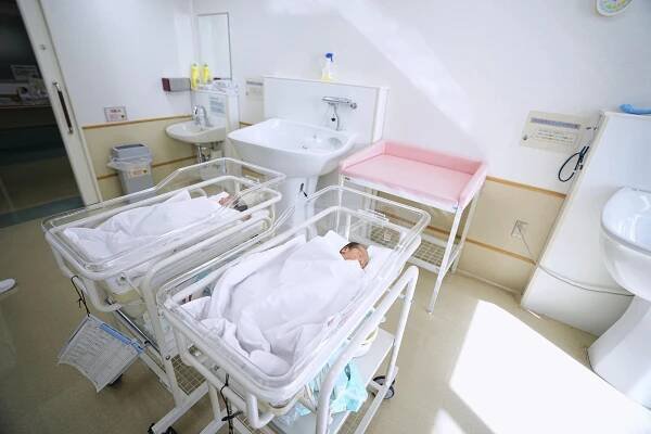 Podcast Episode 98: Japan mulls covering childbirth costs from 2026