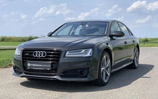 Audi A8 3.0 TDI 193 KW/QUATTRO/ Webasto/Kůže/Top výbava/2017 - Výběrová auta