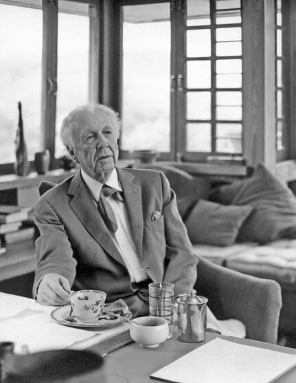 sc-johnson-frank-lloyd-wright - Daniel NG BlogDaniel NG Blog