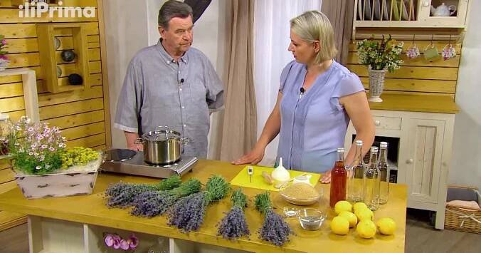 Recept na osvěžující levandulový sirup. V horku vás ochladí a zatočí s nespavostí