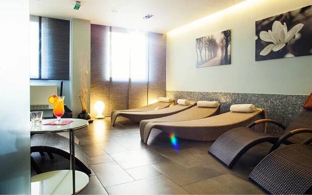 Beskydy: Valašské Meziříčí v rodinném Hotelu Abácie **** se snídaní a vstupem do wellness i fitness centra