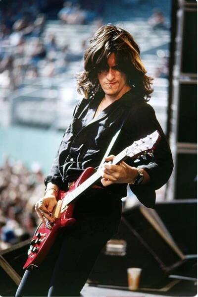 Pin by Jacquelyn Jarnagin on Joe perry | Joe perry, Perry image, Steven tyler aerosmith