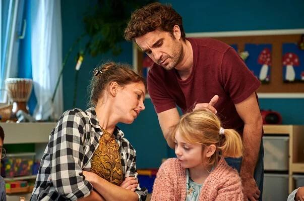 Das Leben ist kein Kindergarten - Z filmu - Franziska Wulf, Oliver Wnuk, Luise Hetmanczyk