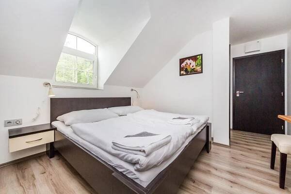 Rodinný pokoj s 2 ložnicemi  - Hotel Nová Hospoda