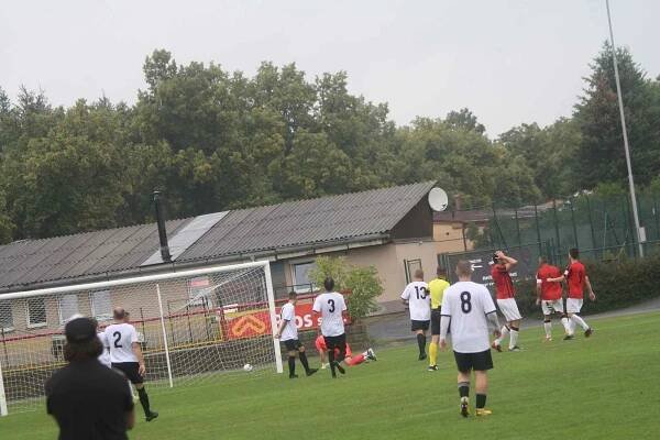 Fotbalisté Dobříše přehráli v krajském přeboru příbramský Spartak