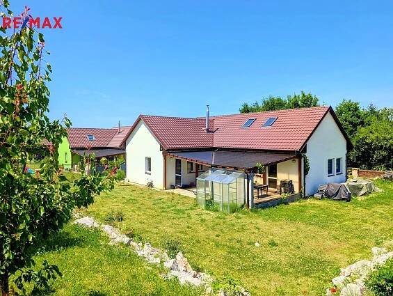 Prodej domu 113 m2, Koněprusy