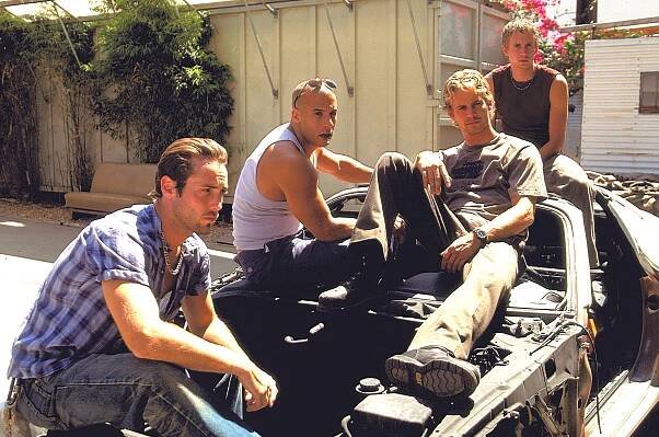 Johnny Strong, Vin Diesel, Paul Walker, Chad Lindberg in "The Fast and the Furious"