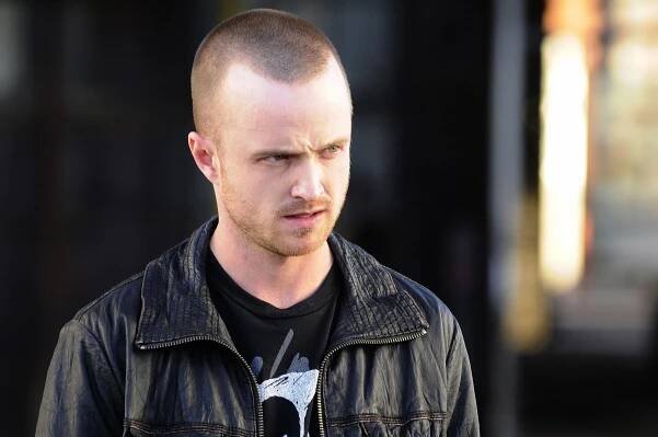 Perníkový táta - Brokovnice - Z filmu - Aaron Paul