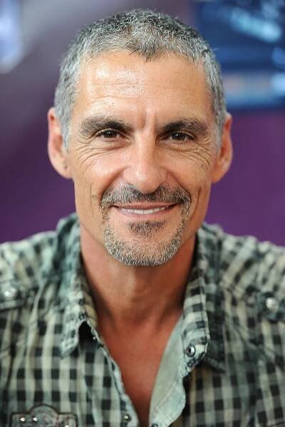 Cliff Simon – Wikipedie
