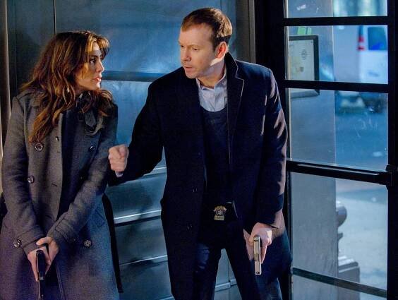 Spravedlnost v krvi - Working Girls - Z filmu - Jennifer Esposito, Donnie Wahlberg