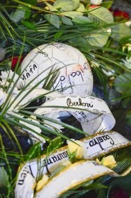 Pohřbili trenéra (†32), který se zastřelil kvůli obvinění z pedofilie: Malí fotbalisté pro něj plakali