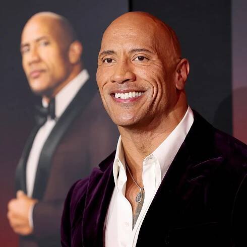 Fans baffled after Dwayne Johnson explains why he pees in bottles during workouts