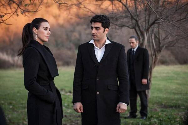 Defne Samyeli - Kurtlar Vadisi: Pusu - Episode 15 - Z filmu