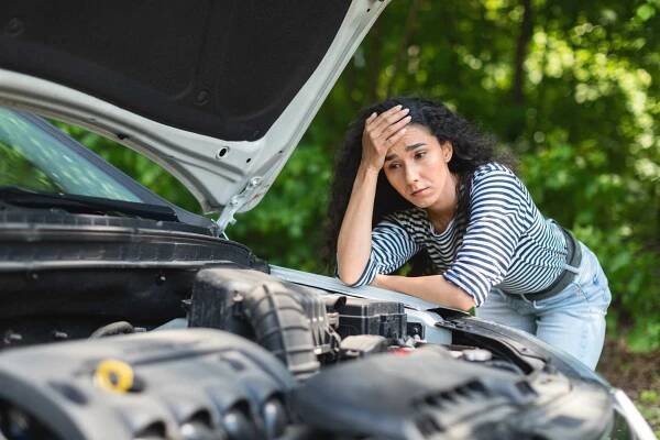 A Simple Guide to the Check Engine Light and Diagnostic Trouble Codes -