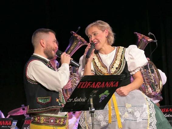 Túfaranka vyhrávala na vánočním koncertě v Drnovicích.
